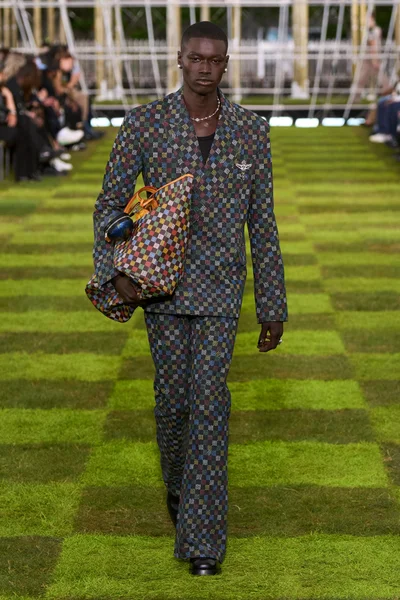 Look 81